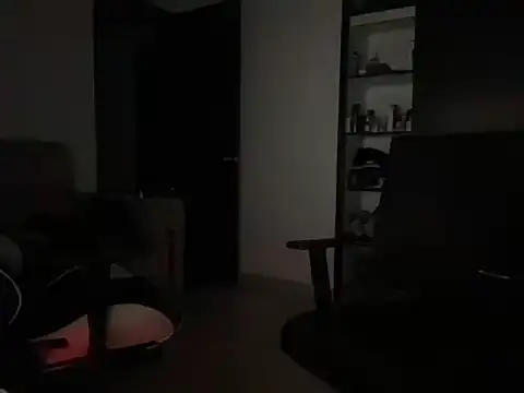 Snapshot of lionandreough chatting on November 1, 2025, 1:40 am lionandreough online show from November 1, 2025, 1:40 am