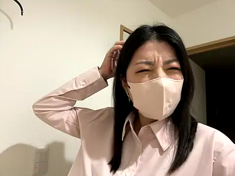 akimix xoxo online show from November 2, 2025, 1:24 pm