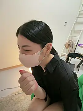 akimix xoxo online show from March 4, 2026, 4:02 pm