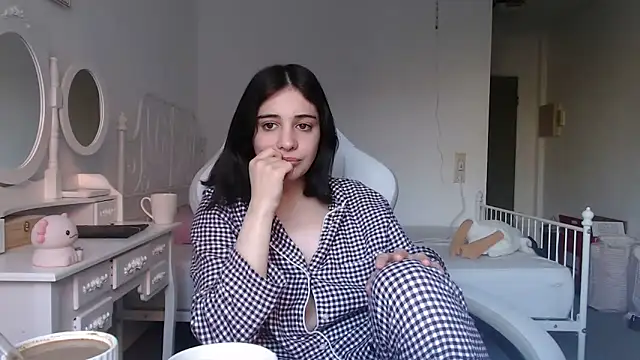 bellefleurrr online show from March 27, 2026, 7:03 am