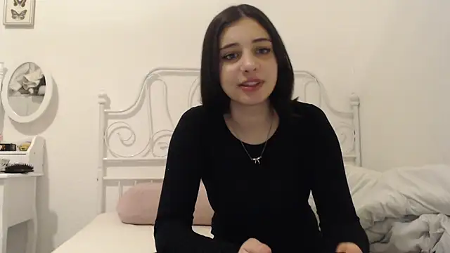 bellefleurrr online show from April 5, 2026, 10:18 pm