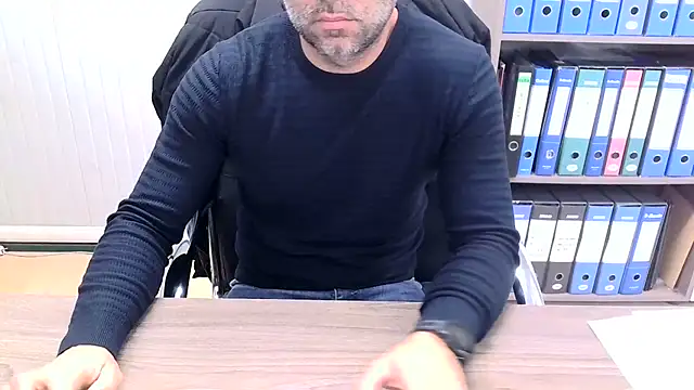 Evasionee online show from December 5, 2025, 8:01 am