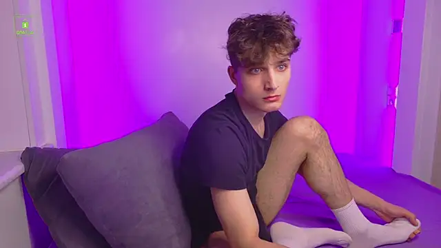 Snapshot of Richard_steele_hot chatting on February 8, 2026, 3:37 pm Richard steele hot online show from February 8, 2026, 3:37 pm