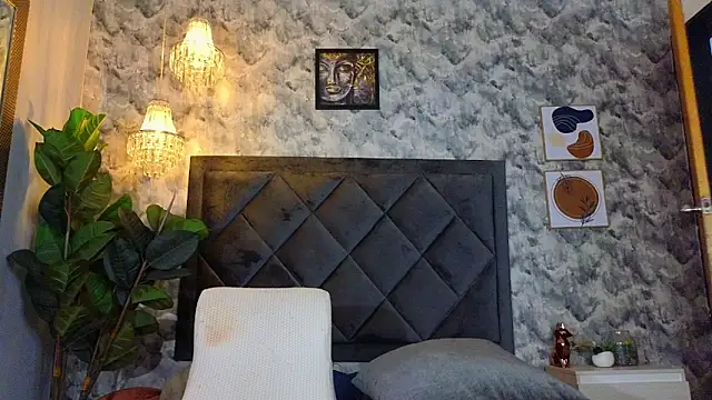 Indi rave online show from November 14, 2025, 1:32 pm