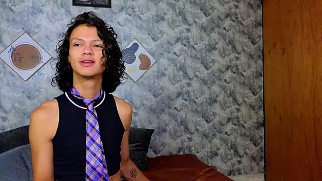 Indi rave online show from December 15, 2025, 1:15 pm