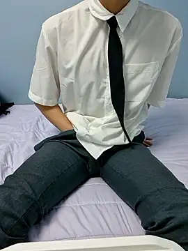 yuta 00 online show from May 29, 2026, 3:32 pm