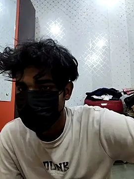 Snapshot of kriZ08 chatting on January 18, 2026, 12:20 pm kriZ08 online show from January 18, 2026, 12:20 pm