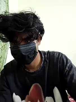 Snapshot of kriZ08 chatting on February 12, 2026, 4:40 am kriZ08 online show from February 12, 2026, 4:40 am