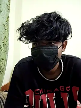 Snapshot of kriZ08 chatting on February 14, 2026, 3:47 am kriZ08 online show from February 14, 2026, 3:47 am