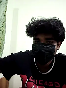 Snapshot of kriZ08 chatting on February 18, 2026, 2:13 pm kriZ08 online show from February 18, 2026, 2:13 pm