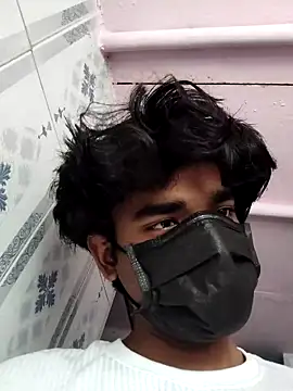 Snapshot of kriZ08 chatting on March 4, 2026, 10:32 am kriZ08 online show from March 4, 2026, 10:32 am