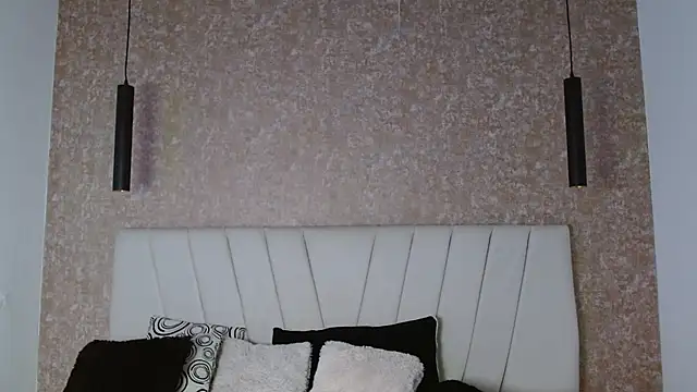 AliceSmity  online show from April 4, 2026, 11:29 am