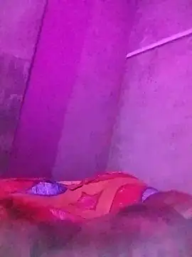 Snapshot of desicoupleNoon chatting on October 31, 2025, 5:03 pm desicoupleNoon online show from October 31, 2025, 5:03 pm