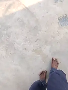 desicoupleNoon online show from January 15, 2026, 4:39 am