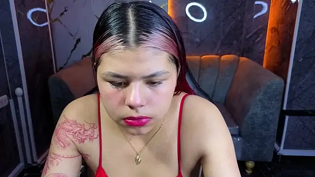 Snapshot of Little_cherry_b chatting on November 5, 2025, 7:58 pm Little cherry b online show from November 5, 2025, 7:58 pm