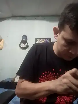 Snapshot of helan69 chatting on October 25, 2025, 5:26 am helan69 online show from October 25, 2025, 5:26 am