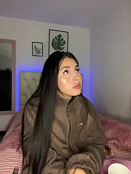 BIJOU SECRET online show from June 1, 2026, 4:03 am