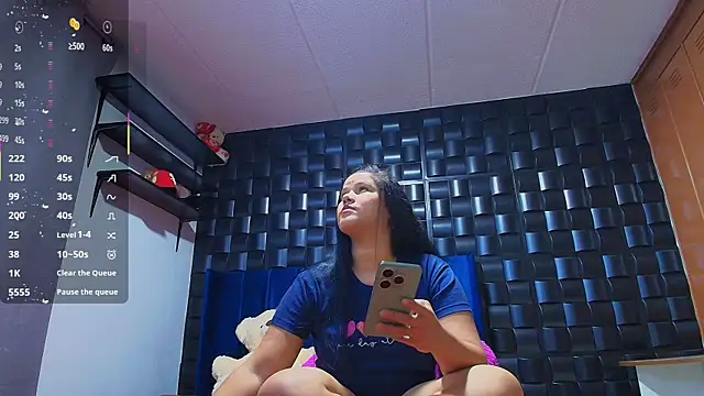 Kesha rosse  online show from November 7, 2025, 5:51 am