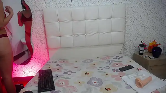 Snapshot of Catleya_x chatting on November 16, 2025, 8:03 pm Catleya x online show from November 16, 2025, 8:03 pm