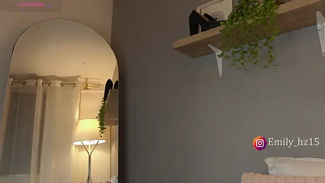 Missemily 11 online show from March 25, 2026, 9:59 am