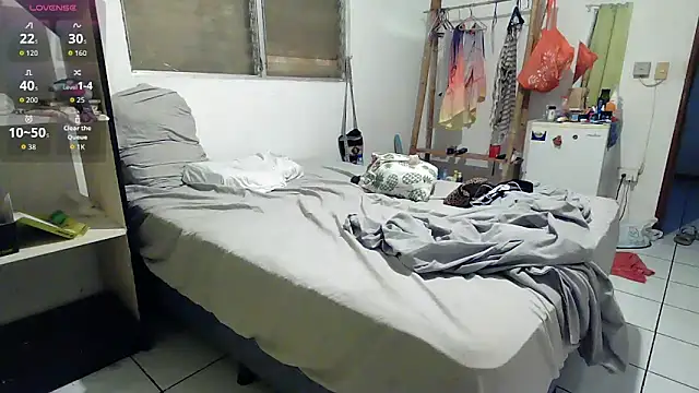 eleganceafterdark online show from December 17, 2025, 11:55 pm