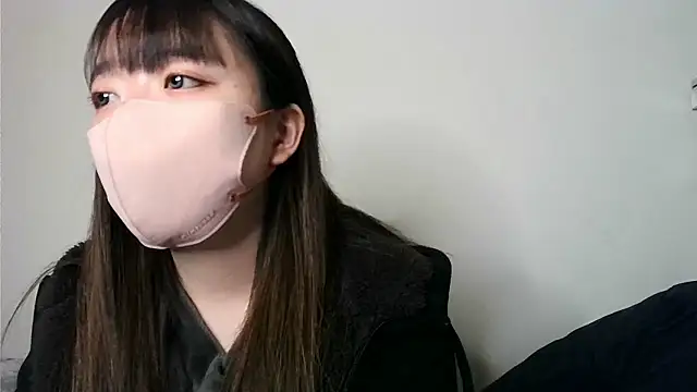 yua chan00 online show from November 30, 2025, 1:26 pm