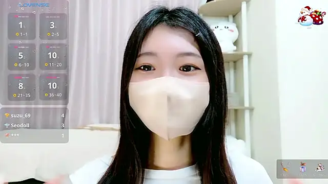 Snapshot of rei_chaaan chatting on December 3, 2025, 9:18 am rei chaaan online show from December 3, 2025, 9:18 am