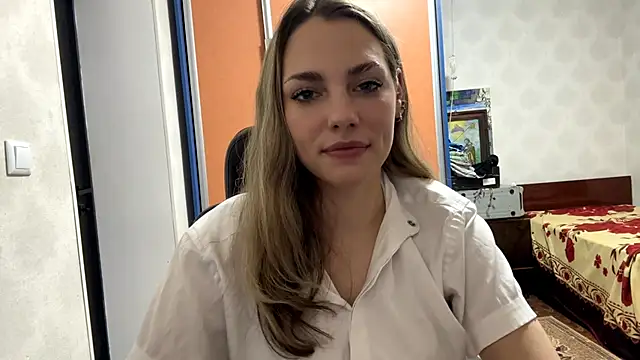 IlanaLafferty online show from November 12, 2025, 8:08 pm