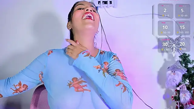 Snapshot of Leyacopper_ chatting on January 6, 2026, 11:40 pm Leyacopper online show from January 6, 2026, 11:40 pm