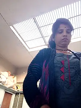 Snapshot of Sabhana_cuty chatting on December 2, 2025, 1:55 am Sabhana cuty online show from December 2, 2025, 1:55 am