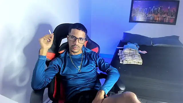 Ryam Smith online show from October 25, 2025, 7:30 pm