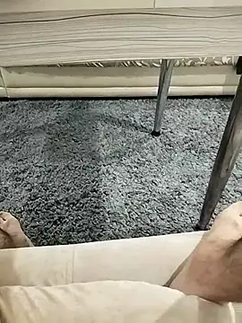 Snapshot of Leylemm26 chatting on October 25, 2025, 11:21 pm Leylemm26 online show from October 25, 2025, 11:21 pm