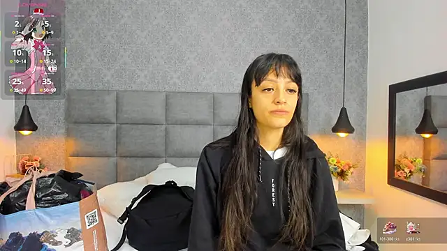 Luna Bella3 online show from November 17, 2025, 9:59 am