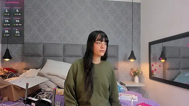 Luna Bella3 online show from February 16, 2026, 11:39 am