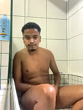 Snapshot of theboy18_ chatting on October 25, 2025, 8:14 pm theboy18 online show from October 25, 2025, 8:14 pm