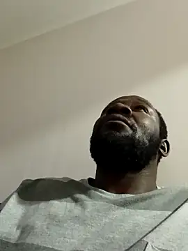 shoodly99 online show from November 1, 2025, 2:35 am