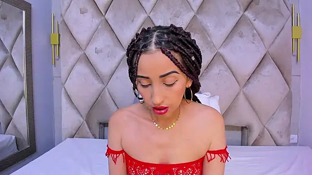 violett rabbit  online show from February 28, 2026, 8:21 pm