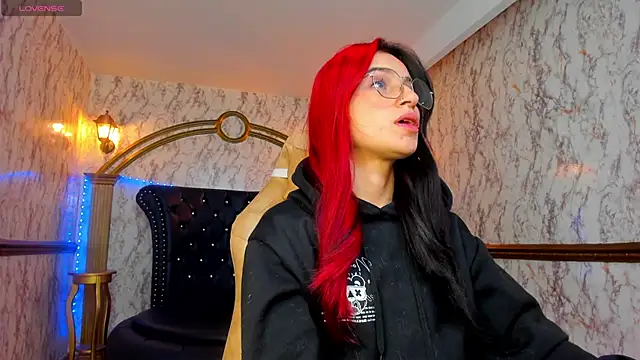 Snapshot of Ale_sweety_ chatting on February 11, 2026, 12:54 pm Ale sweety online show from February 11, 2026, 12:54 pm