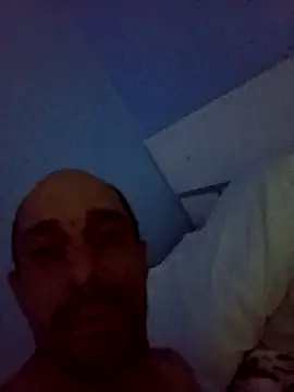 Snapshot of Kruguerdevil chatting on October 27, 2025, 11:31 pm Kruguerdevil online show from October 27, 2025, 11:31 pm