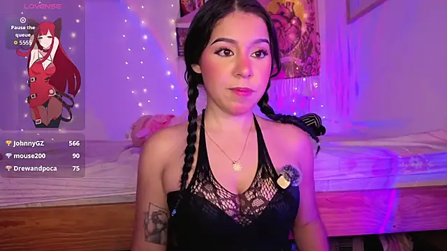 Miia330 online show from November 3, 2025, 4:47 am