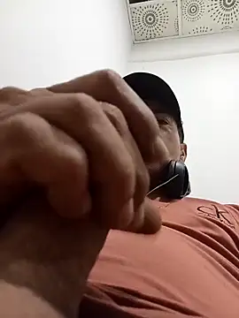 Snapshot of Manicomio1_ chatting on October 28, 2025, 4:38 am Manicomio1 online show from October 28, 2025, 4:38 am