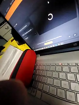 Snapshot of dlpartyslut chatting on October 26, 2025, 9:15 am dlpartyslut online show from October 26, 2025, 9:15 am