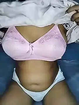 Snapshot of Cutie_Miya chatting on February 3, 2026, 1:27 pm Cutie Miya online show from February 3, 2026, 1:27 pm