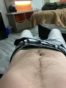 Snapshot of Coolshirt25 chatting on October 26, 2025, 2:45 pm Coolshirt25 online show from October 26, 2025, 2:45 pm