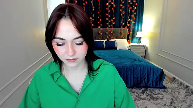 MakeYoueHappy online show from November 17, 2025, 11:49 am