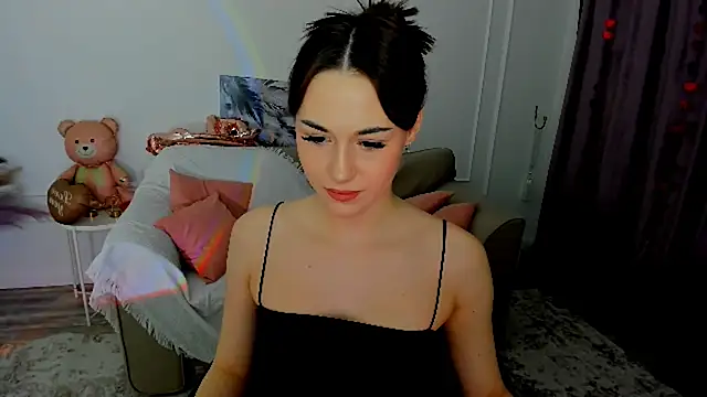 Snapshot of MakeYoueHappy chatting on February 26, 2026, 7:35 pm MakeYoueHappy online show from February 26, 2026, 7:35 pm