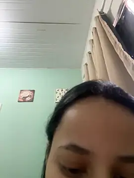 ramonavitoriaa online show from October 28, 2025, 6:54 pm