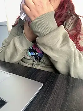 Evil kitty6 online show from November 28, 2025, 4:20 pm