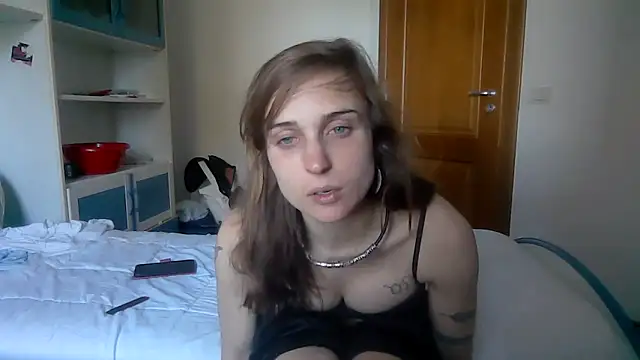 SinnEmily online show from February 21, 2026, 3:02 pm