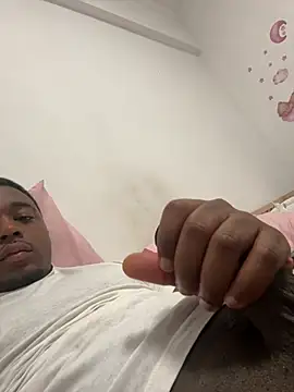 negrinho5 online show from May 4, 2026, 2:29 am